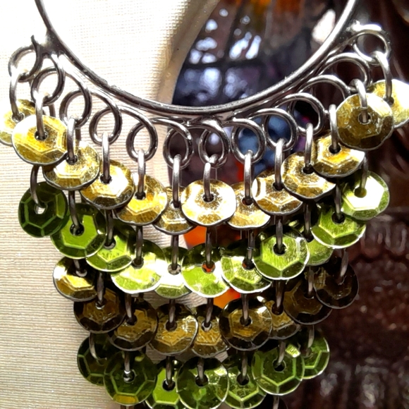 Y2K Sparkly Green Sequin & Amber Rhinestone Dangly Earrings - Picture 3 of 9